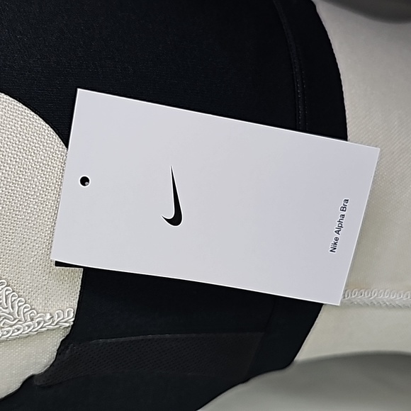 💰NWT! NIKE ▪︎ WOMEN'S BLACK TRAINING BRA ▪︎ SIZE S - Picture 7 of 11